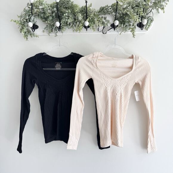 Free People Tops - Free People Ribbed Fitted Sweater New/nwot Black/crewm M/L